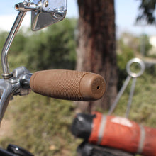 Load image into Gallery viewer, Biltwell 6703-0478 Recoil Brown Rubber 7/8 inch (22mm) Handlebar Grips Pair Classic Style
