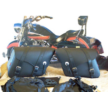 Load image into Gallery viewer, Saddlebag Luggage Set &quot;Indiana&quot; made of real leather Large Size - Black - Highway Hawk H02-2620
