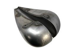 Load image into Gallery viewer, Steel Custom Gas/Petrol Tank 18 Litres/4.75 US Gallon plus Pop-Up Gas Cap - Highway Hawk H617-001
