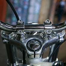 Load image into Gallery viewer, Biltwell Slimline 1-3/4 in. Risers for 1 inch Handlebars - Polished Steel
